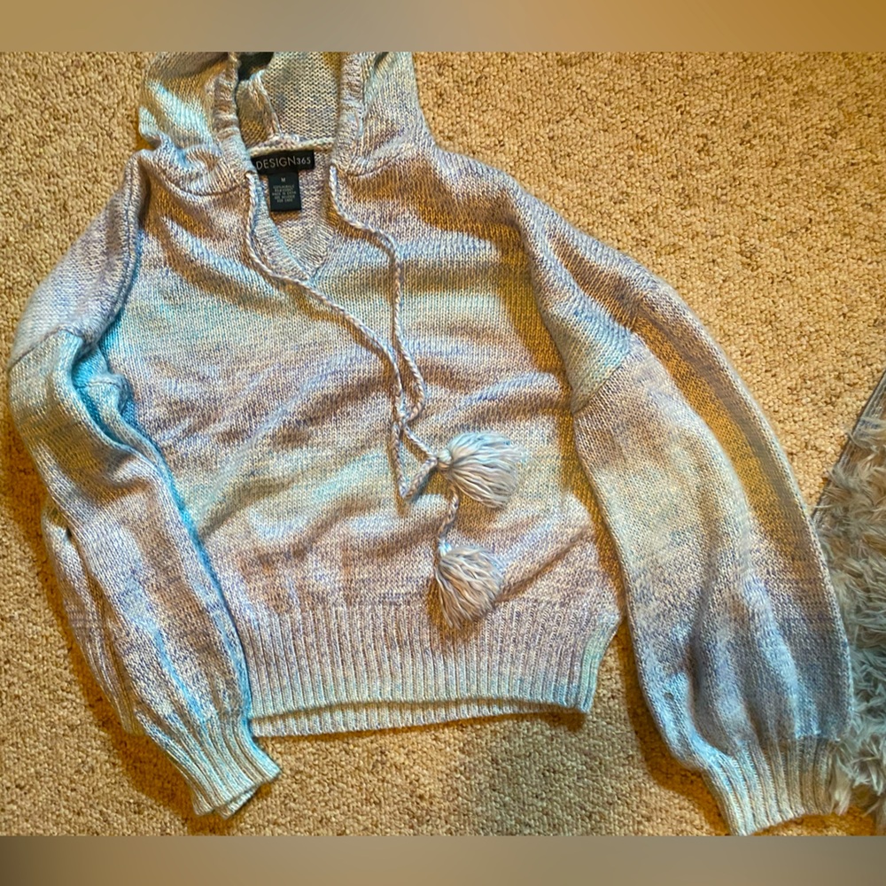 Medium Women’s dressy Hooded sweater. Blue/purple